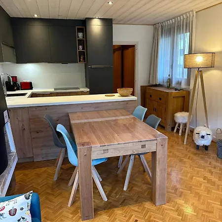 Chaleureux A Fours 48m² Vue Montagne Apartmán *